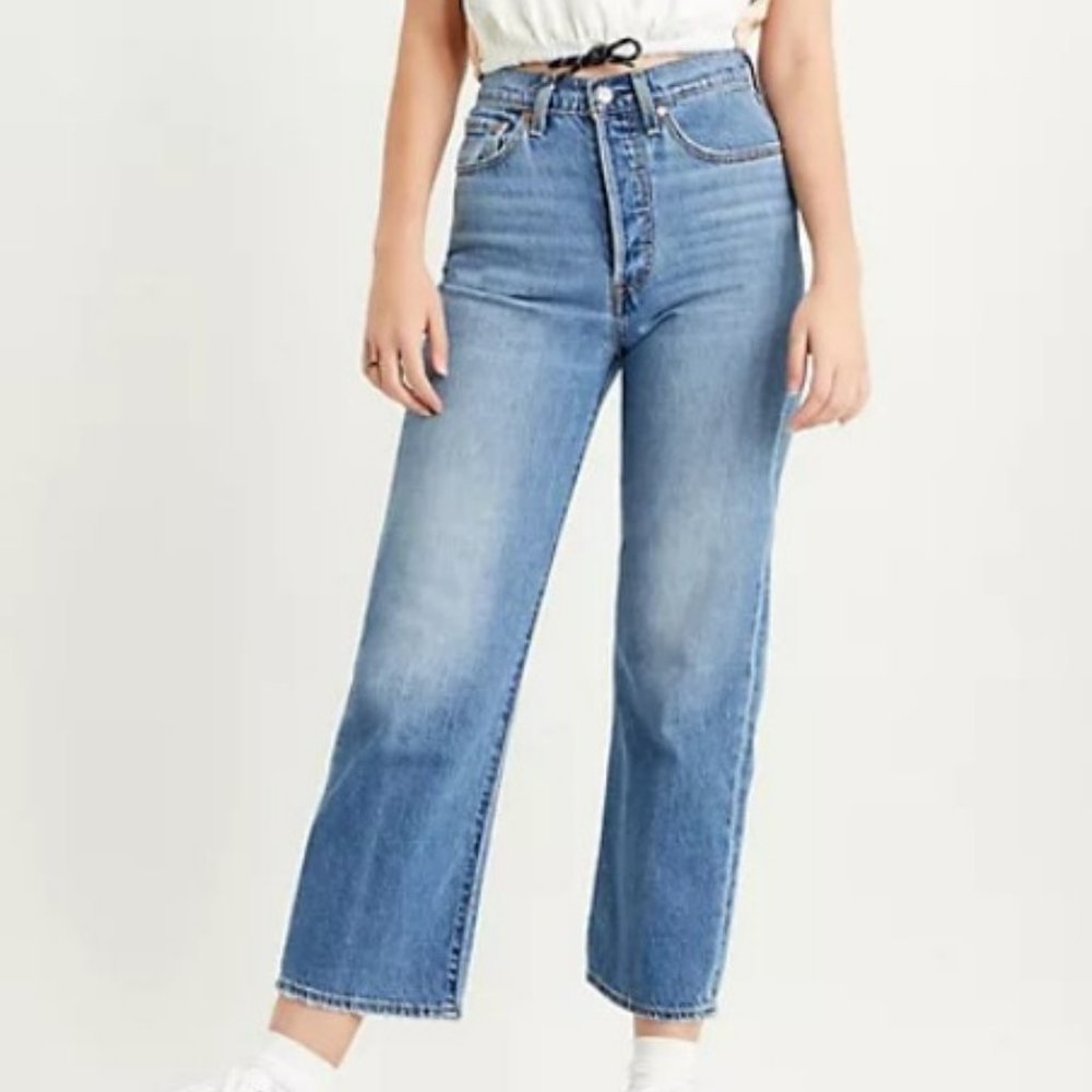 Levi's Ribcage Straight Ankle Women's Jeans in Haight at the Ready